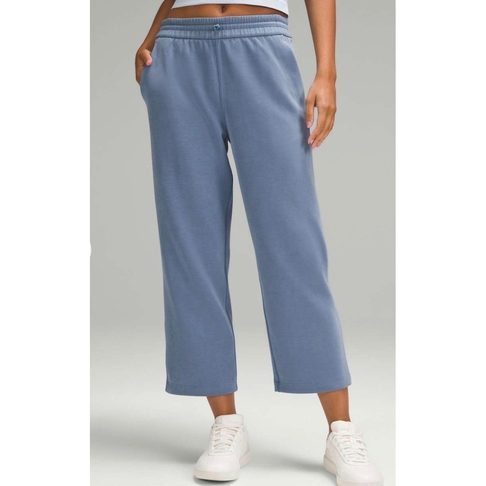 Lululemon Softstreme High-Rise Straight-Leg Cropped Pant Utility Blue Size‎ 0